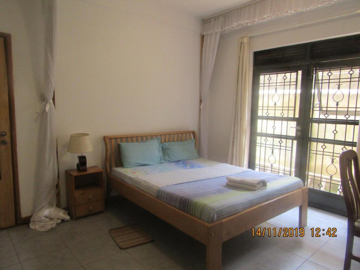 Hospitality Connect Bed and Breakfast Kampala Exteriör bild